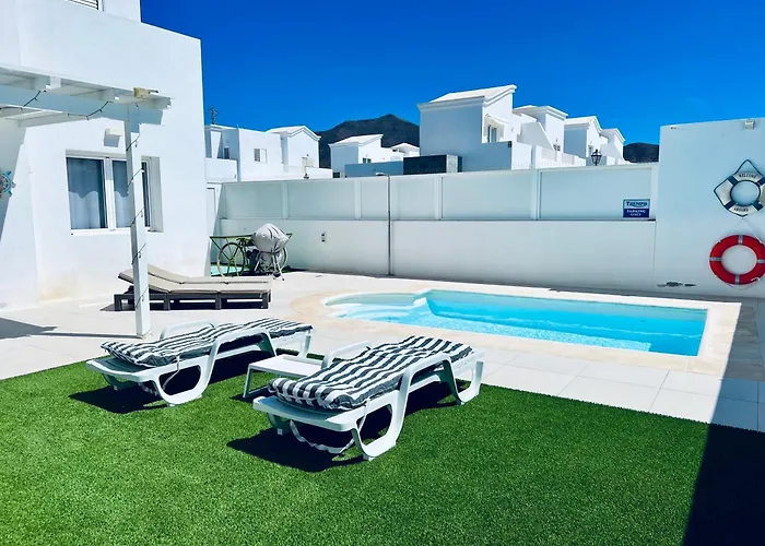 Lovely Villa Sanmar, Heated Pool